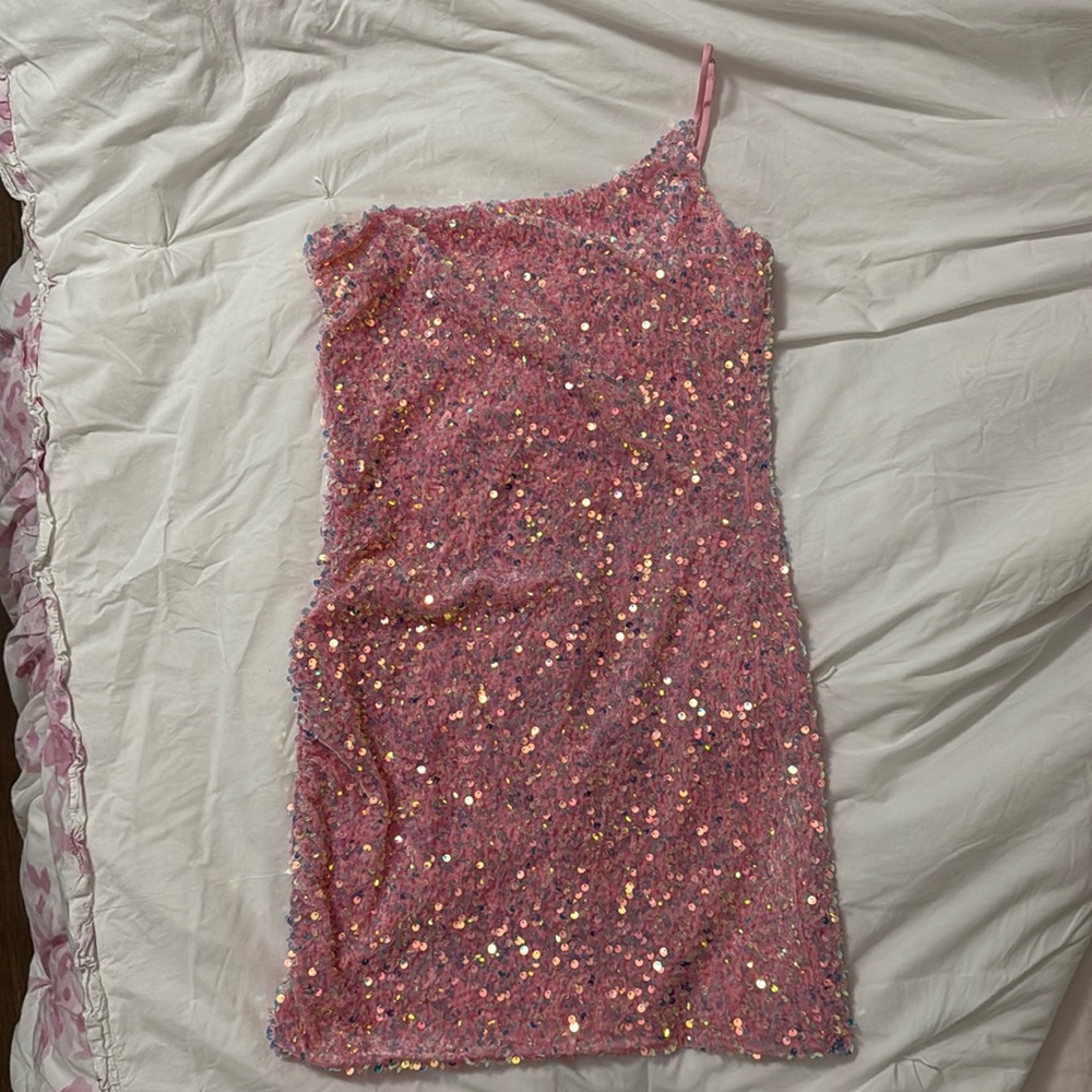 Lucy in the Sky Elida One-Shoulder Pink Sequin Dress - Size M